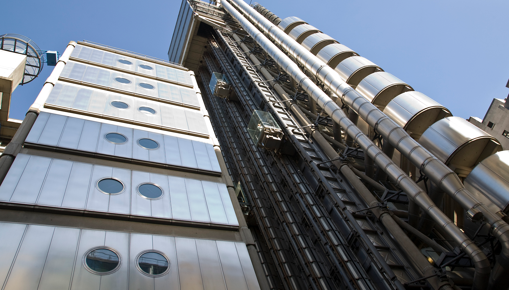 The exterior of the Lloyd's building